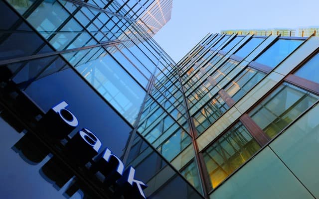 Are rising interest rates really good for banks?