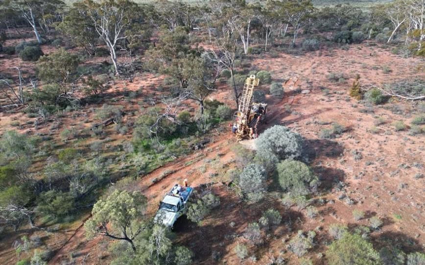 BPM Minerals uncovers high-grade gold anomaly at Claw’s Louie prospect in WA