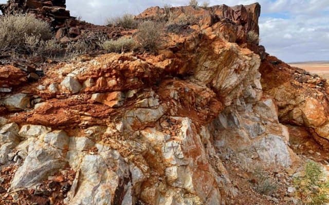 Caprice Resources to acquire high-grade Island gold project