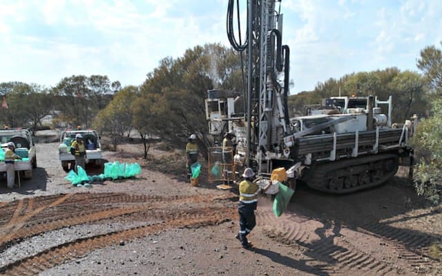 Element 25 to supply manganese concentrate to Singapore’s OM Holdings