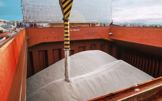 Rocketing fertiliser prices forecast to continue amid war and surging cost of fuel